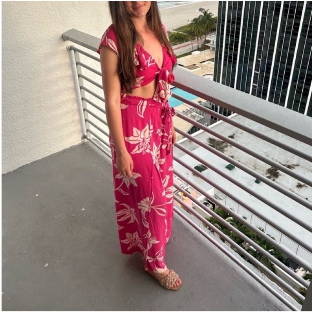 Pink beach set pants and crop top